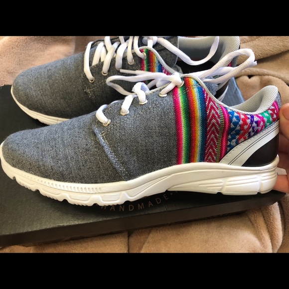inkkas Shoes - NEW Pair of Inkka Running Shoes